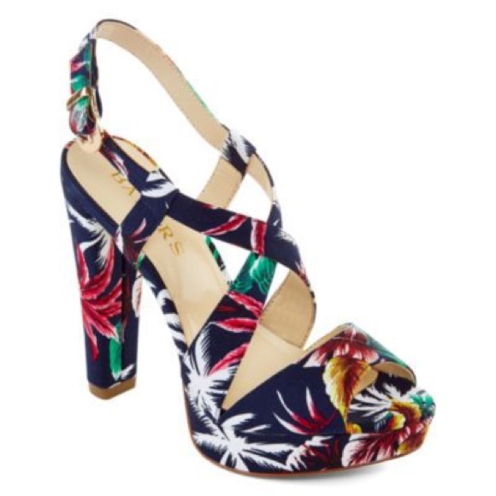 Bakers high heels size 7.